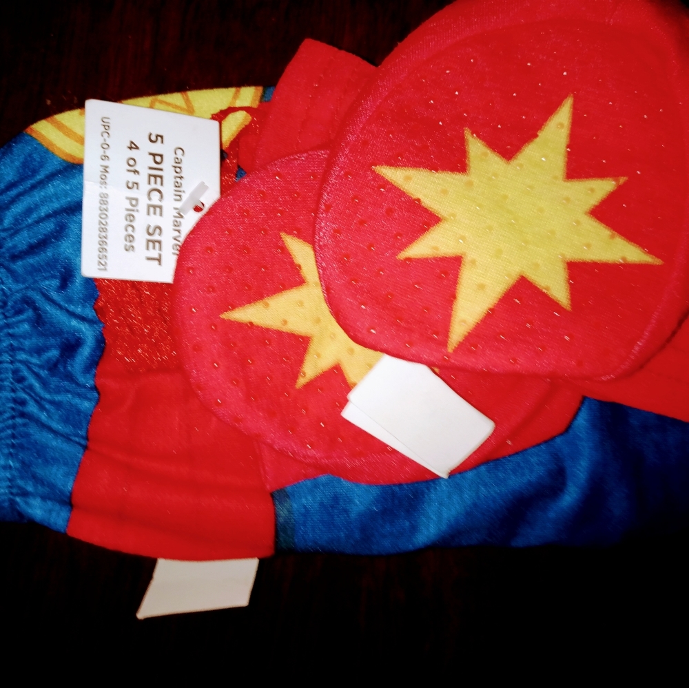 Baby Captain Marvel 4 piece set